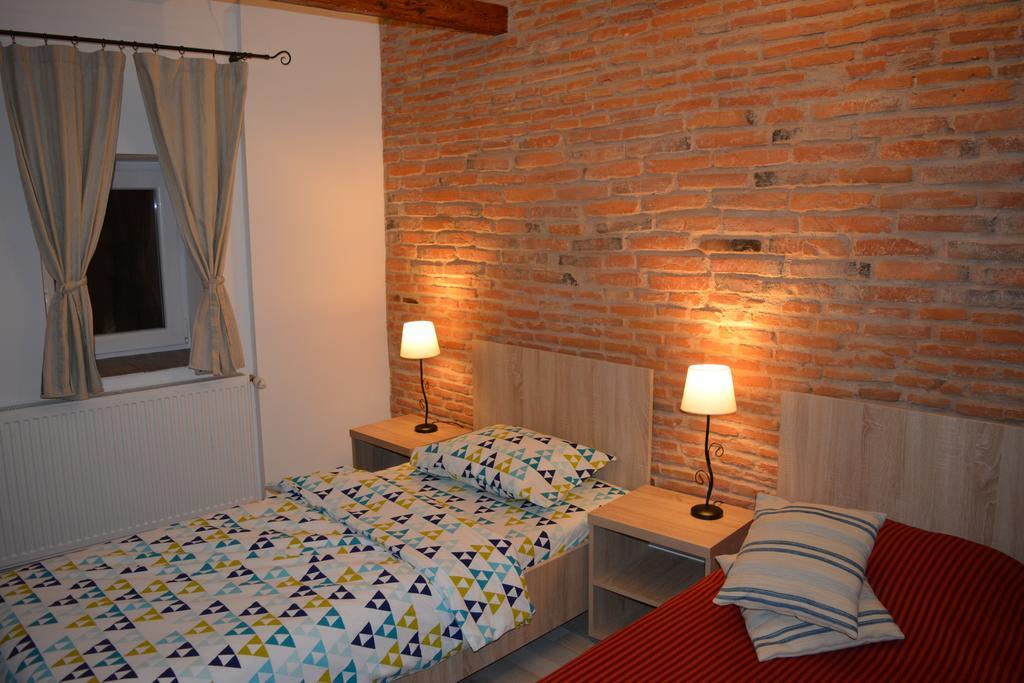 Blue House Hotel Braşov Exterior foto